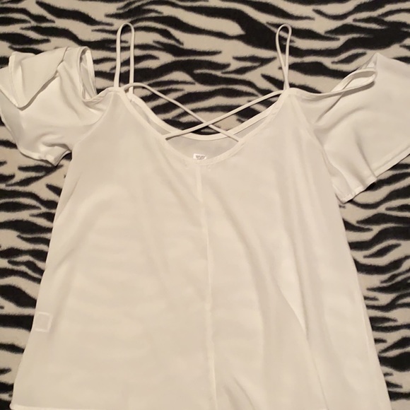 BP. Cold shoulder top - Picture 6 of 6